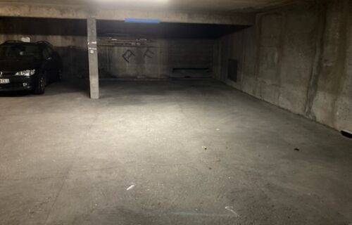 1 Place de parking à louer