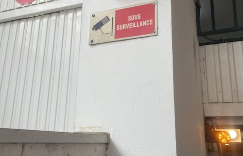 Place de stationnement sur Paris - Vidéosurveillance - Accès facile