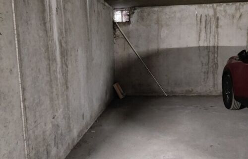 Place de parking protégée