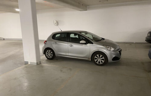 Parking sous vidéo-surveillance à louer