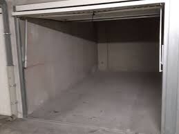 Loue Box sous sol occasionnellement Vallon des Auffes