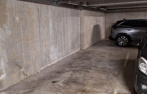 location place de parking en sous-sol sécurisé dans une résidence