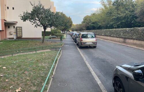 Parking près de métro Créteil Université