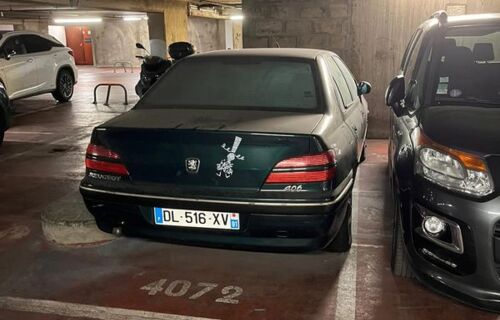 Place de parking souterrain à louer, située au 50 rue du Disque, sous la Tour Helsinki dans le 13ème arrondissement de Paris