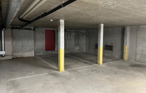 Parking moyenne - longue durée avec prise en charge à l'aéroport