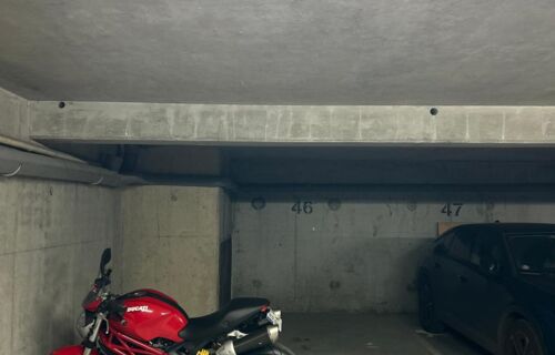 Place de parking sécurisé moto/scooter ile st germain issy les Moulineaux