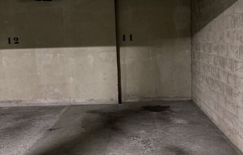 Parking à 30 mètres du métro Mairie de Montrouge Ligne 4