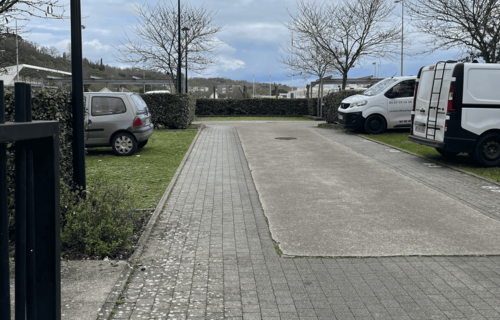 Place parking sécurisée Floirac Souys – proche Arkéa Arena à pied