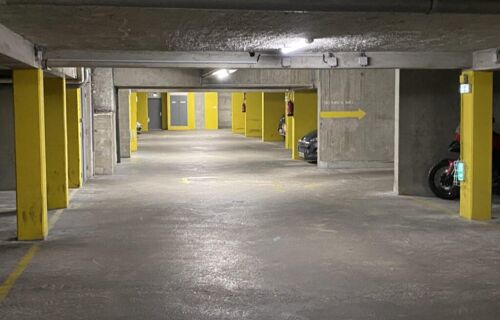 Parking couvert à louer – Accès direct Bd de Charonne – Métro Alexandre Dumas (2 min)