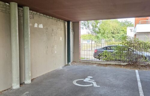 Location parking couvert et sécurisé rue Victor Schoelcher (proche euratechnologie) à Lille (59)