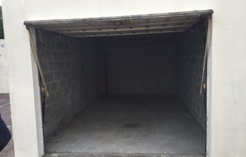 Garage à Caen derrière université; rue Père Sanson (14)