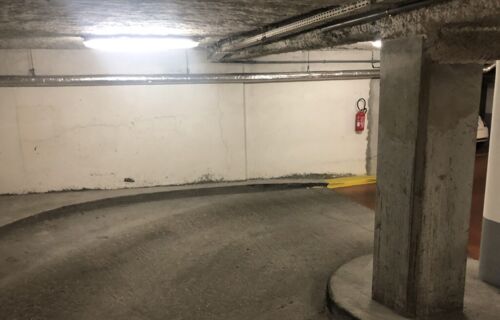 Parking Champs-Elysées rue Paul Baudry
