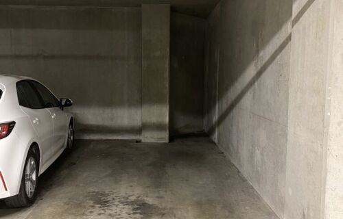 PARKING A LA LOCATION SECTEUR PORT MARIANNE.