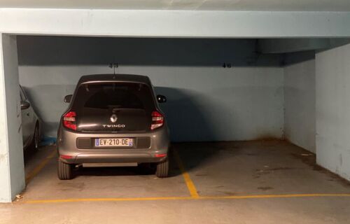 Parking Charonne // 119€ mois