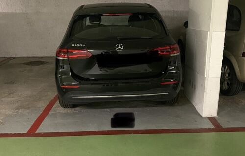 Parking a louer limite Neuilly-sur-Seine/Levallois-Perret