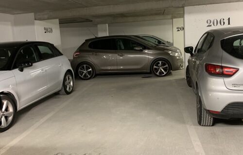 Place de parking près des gars grésillons et Gabriel Péri.