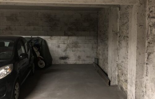 Parking Saint Ouen - Petite place