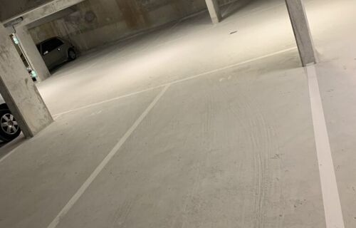 Parking près de la gare de trappes