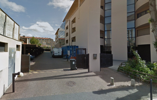 Parking près du stade Chaban Delmas