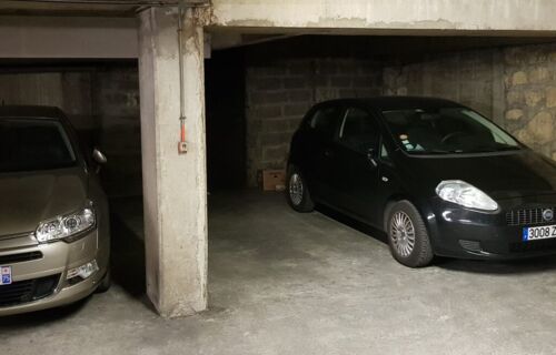 Parking 10 rue Louis Blanc 75010