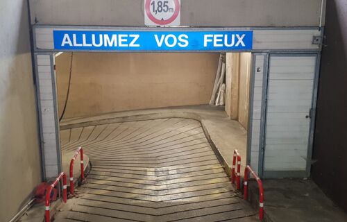 Parking 10 rue Louis Blanc 75010
