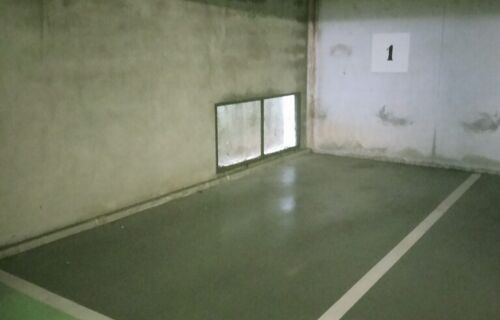 Parking souterrain et surveillé, près de la gare de Cergy préfecture