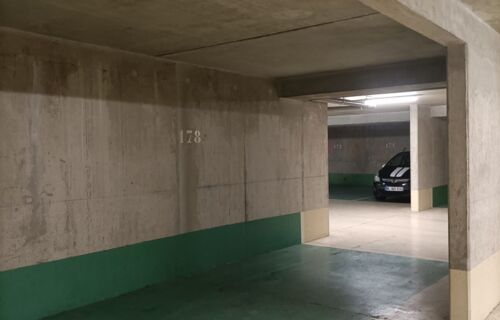 Parking en sous sol à 5min à pied du métro Krémlin Bicêtre