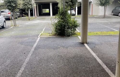 Location d'une place de parking proche de Terres neuves / La belle rose à Bègles