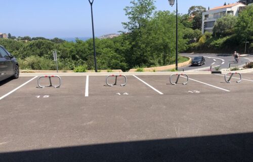 Parking sécurisé dans une petite résidence