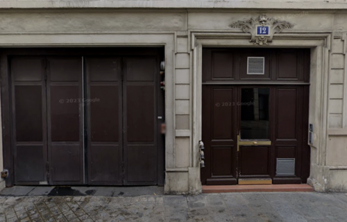 Parking avec borne de recharge au 12 rue Dieu, 75010 Paris