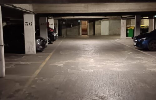 Parking près du métro Belleville, PARIS