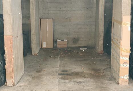 Place parking souterrain limite Montreuil / Vincennes