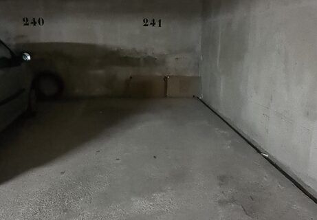 Ozoir La Ferriere- Parking couvert dans Résidence sécurisée