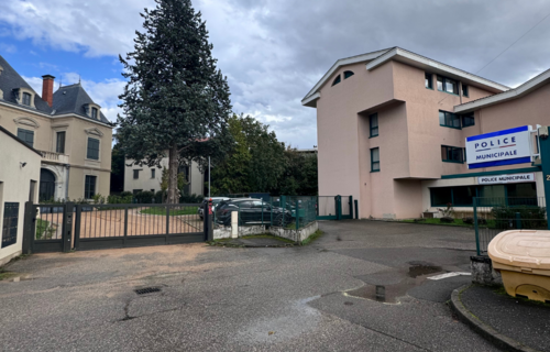 Place de parking à louer à Écully – Sécurisée 24h/24