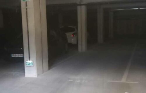 parking sur avenue grande bretagne metro patte d'oie