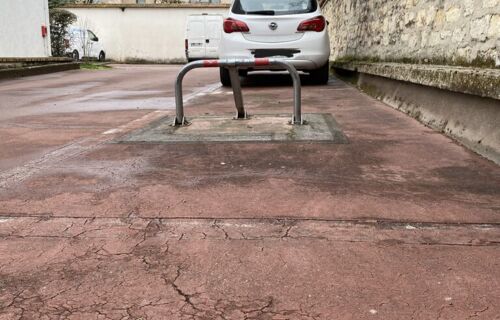 A louer : Place de parking située dans le secteur Gare RER A dans les bas de Chatou.