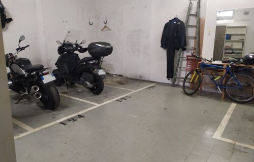 Place en box pour 2 roues à louer dans Paris 9