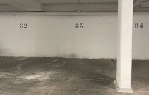 Parking Maison Blanche