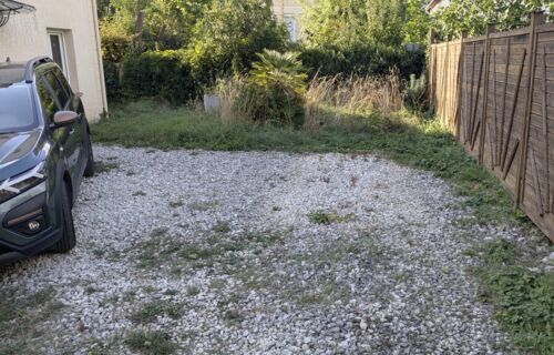 place sur terrain privé, à 8 min RER D Combs la Ville