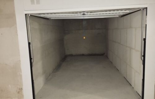 PLUSIEURS BOXES NEUFS AVEC VIDEOSURVEILLANCE CHAMPS-SUR-MARNE