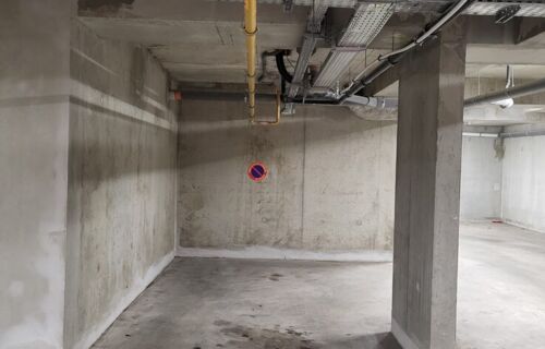 Place de parking dans un sous-sol fermé et sécurisé à LYON 8