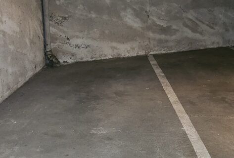 Parking mangin 5 mns tramway arrêt wattignies