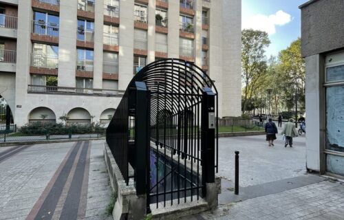📍 À LOUER – PLACE DE PARKING POUR 2 ROUES