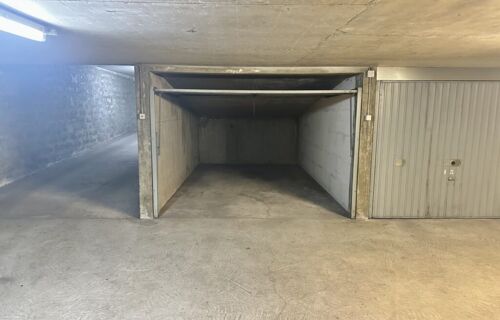 Box fermé sécurisé – Location jour / semaine / mois – Lyon 3
