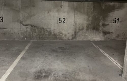 Parking au quais à Angers