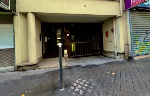 Parking Moto - sécurisé par POINT D'ANCRAGE