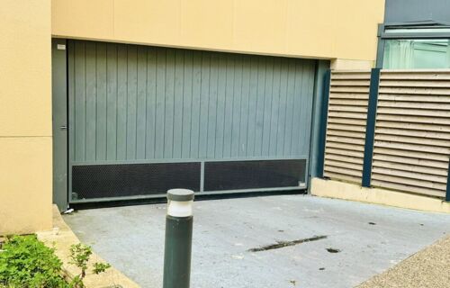 Emplacement parking voiture - Phil. Auguste – Alex. Dumas