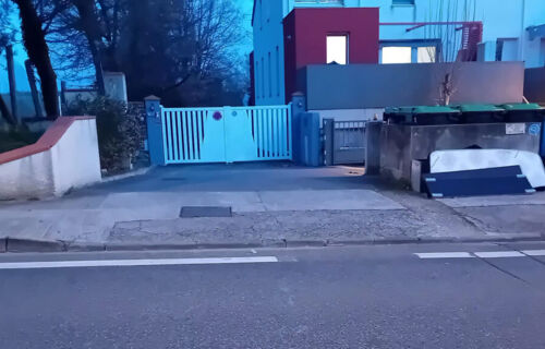 Parking van et voiture