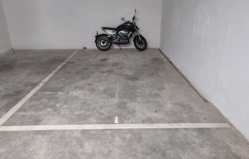 Parking à 5min de Mairie de saint ouen
