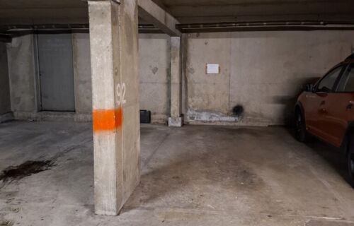 Toulouse Saint-Cyprien : loue 1 place de parking en sous-sol entre métro Arènes/patte Oie